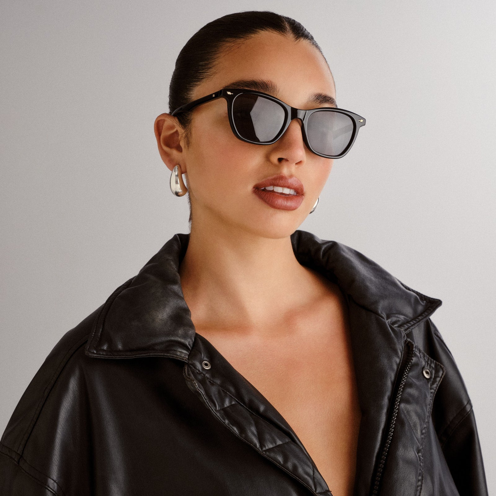 Nonsensical Black Uni-Sex D-Frame Sunglasses | Le Specs