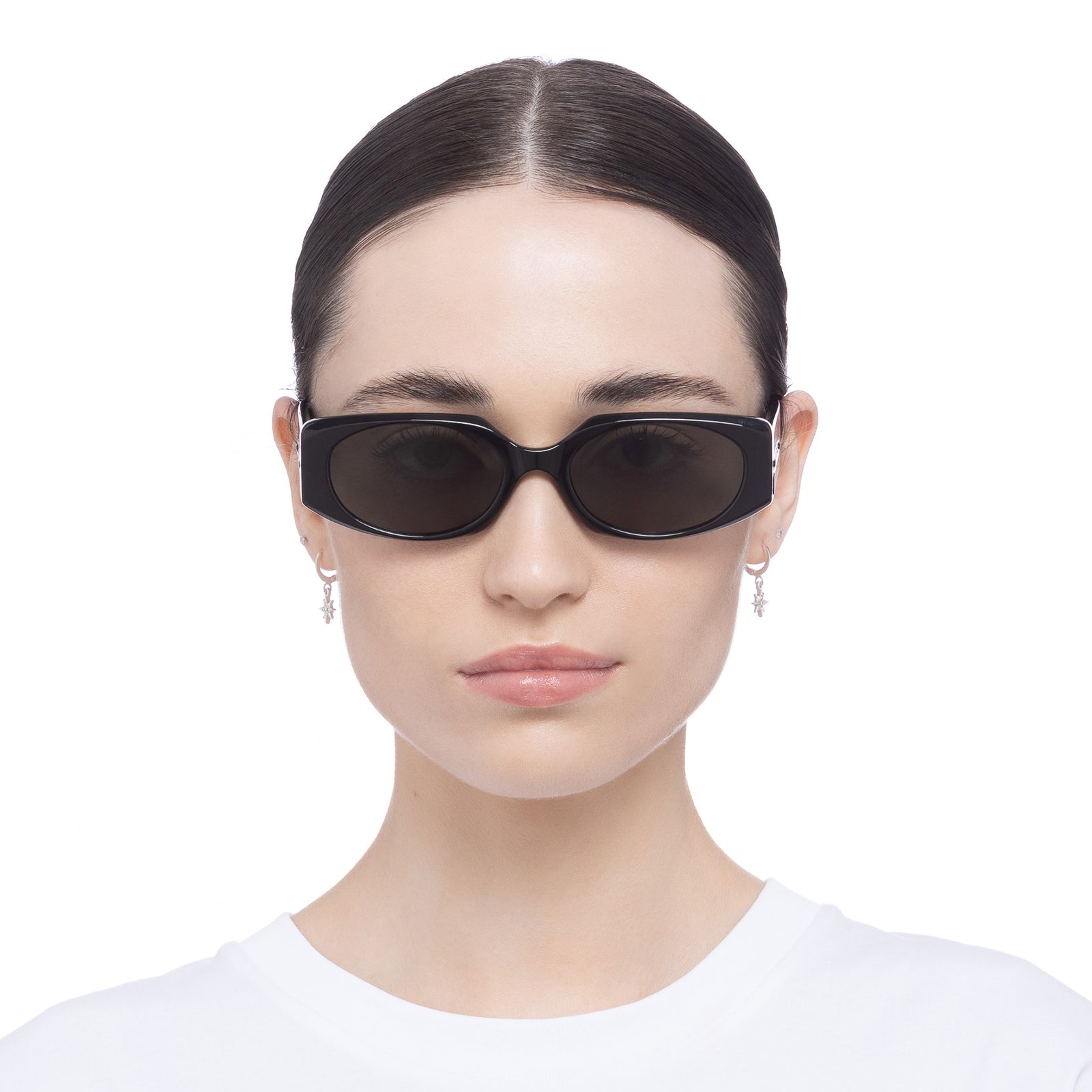 Persona Black Uni-Sex Oval Sunglasses | Le Specs