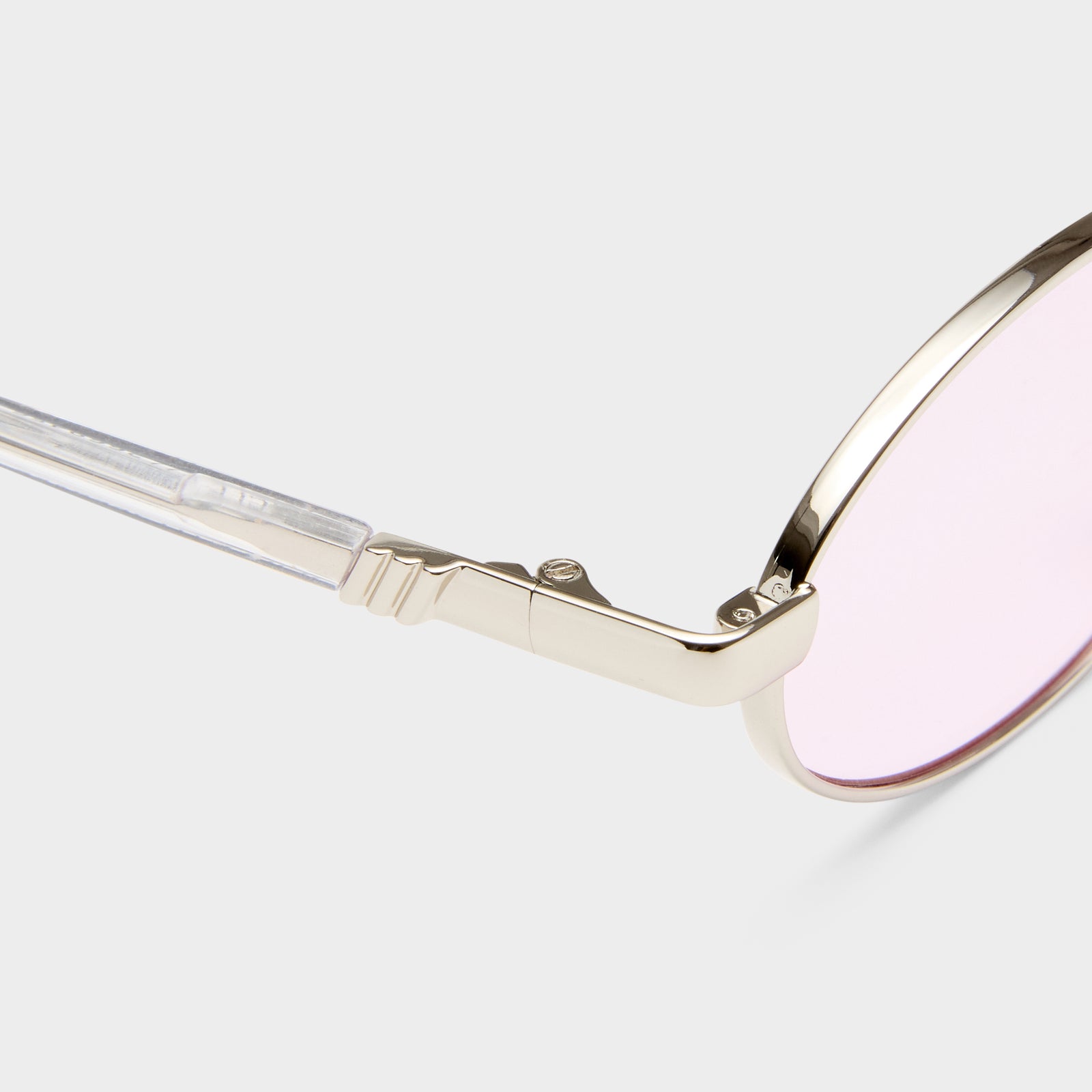 Icicle Silver Uni-Sex Oval Sunglasses | Le Specs