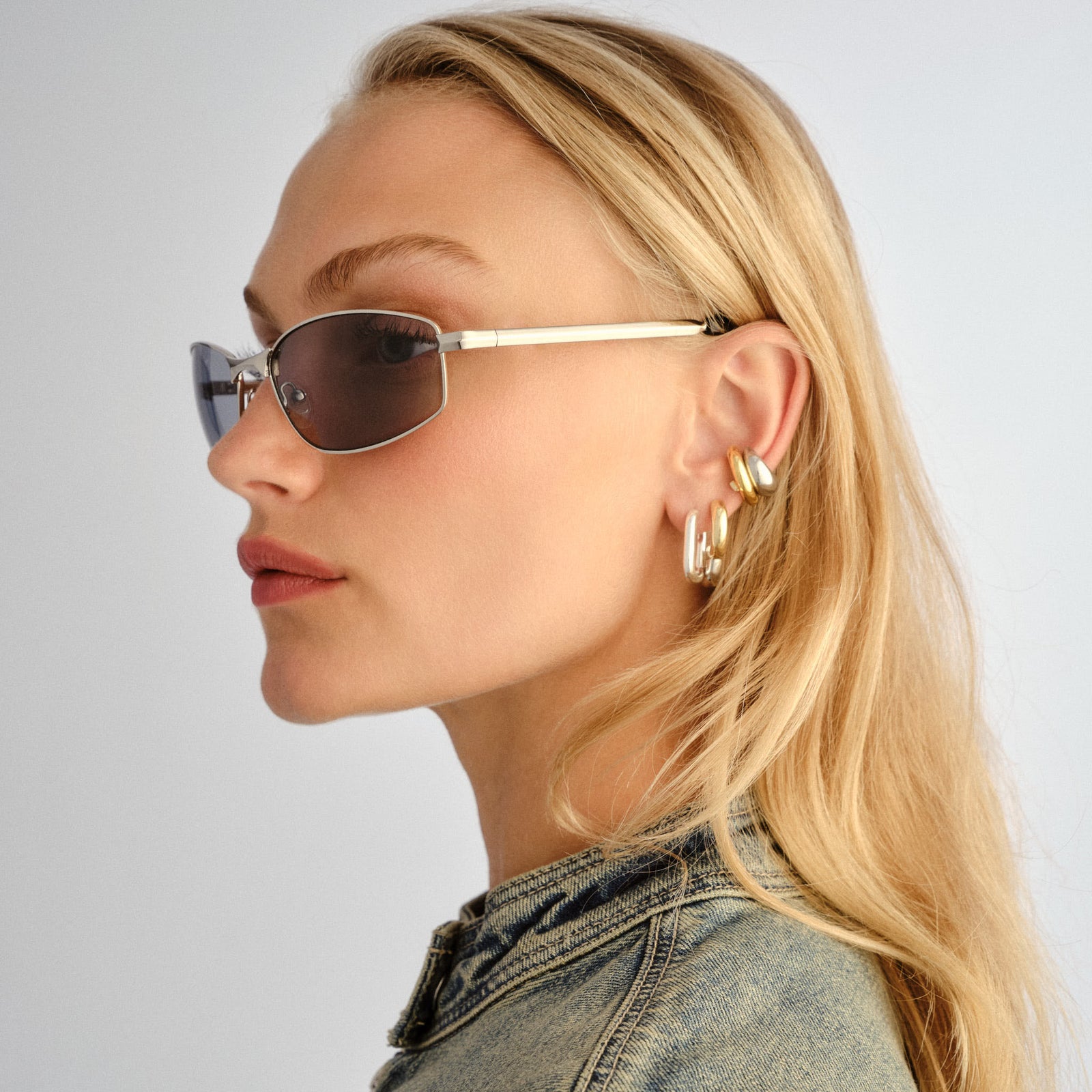 Star Beam Silver Uni-Sex Wrap Sunglasses | Le Specs