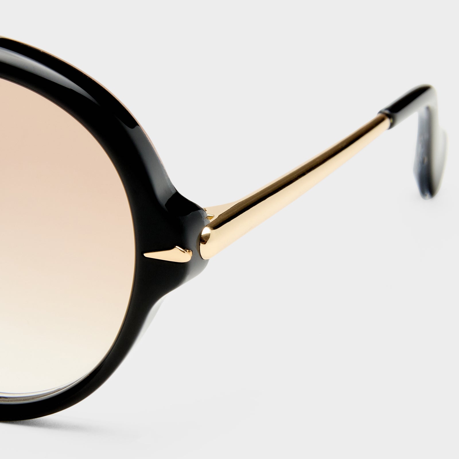 Numero Once Obsidian Black Female Aviator Sunglasses | Le Specs