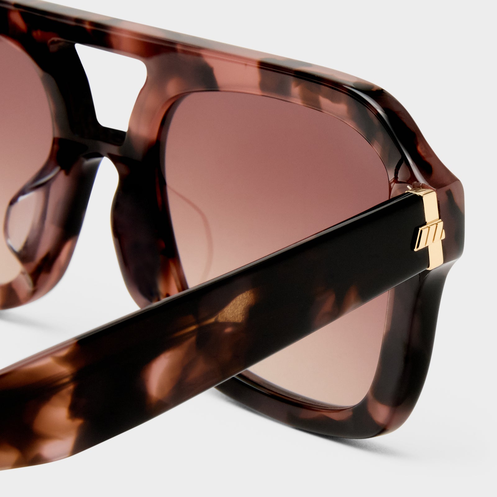 Subtext Orchid Tort Uni-Sex Aviator Sunglasses | Le Specs