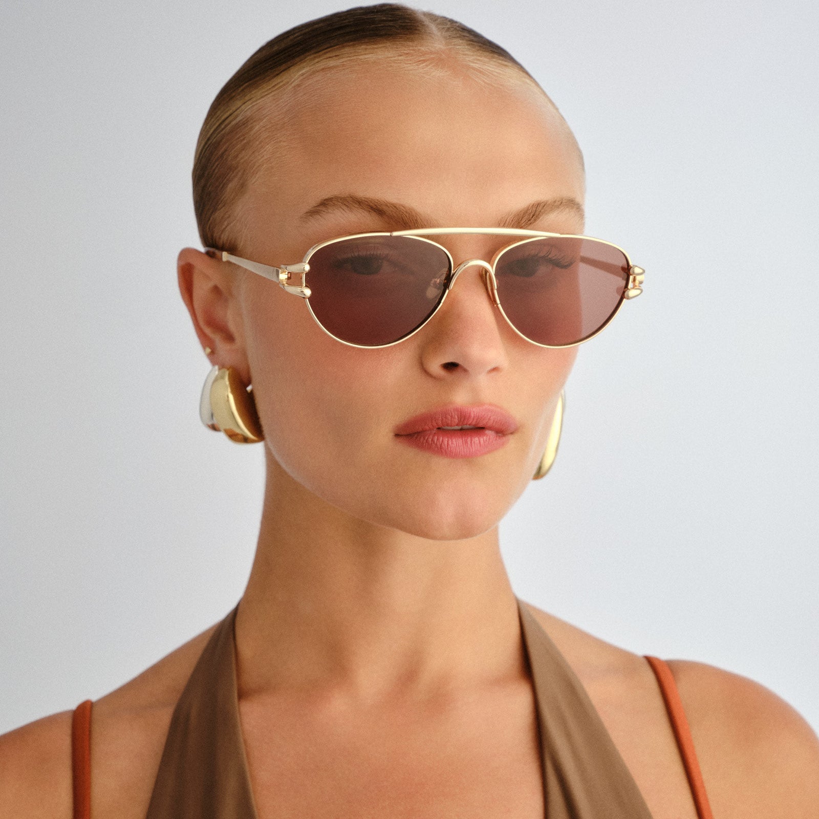 Numero Seis Bright Gold Female Aviator Sunglasses | Le Specs