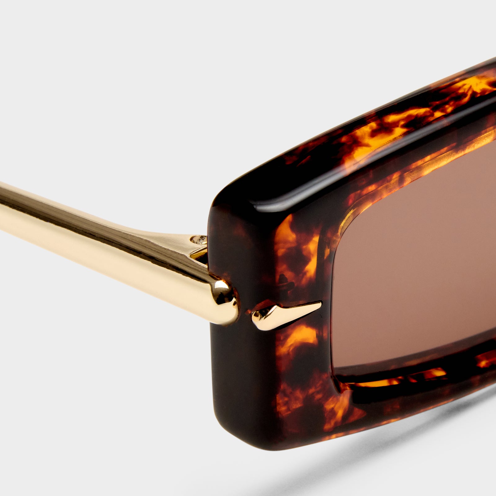 Numero Diez Mottled Tort Female Rectangle Sunglasses | Le Specs