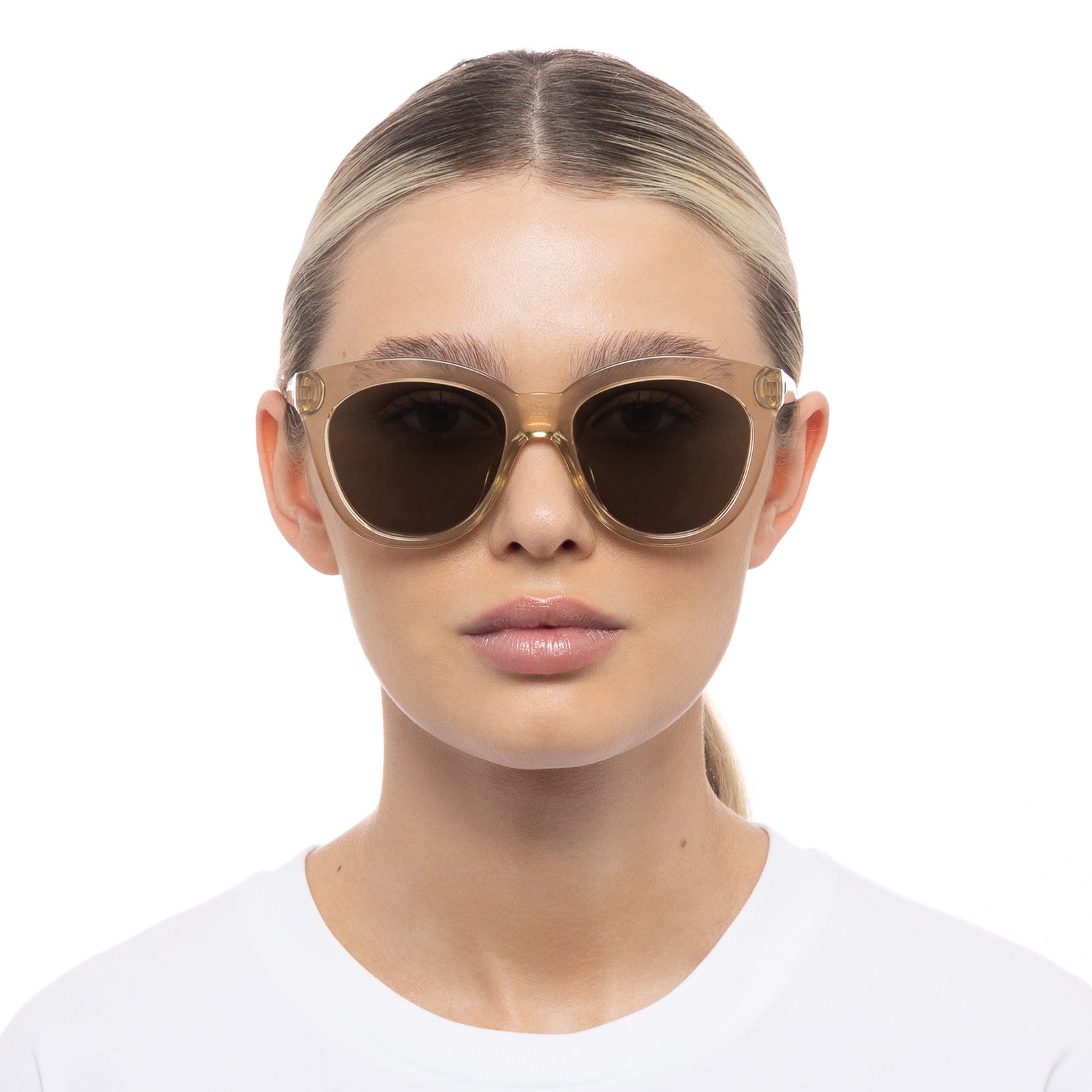 Resumption Stone Female Cat-Eye Sunglasses | Le Specs