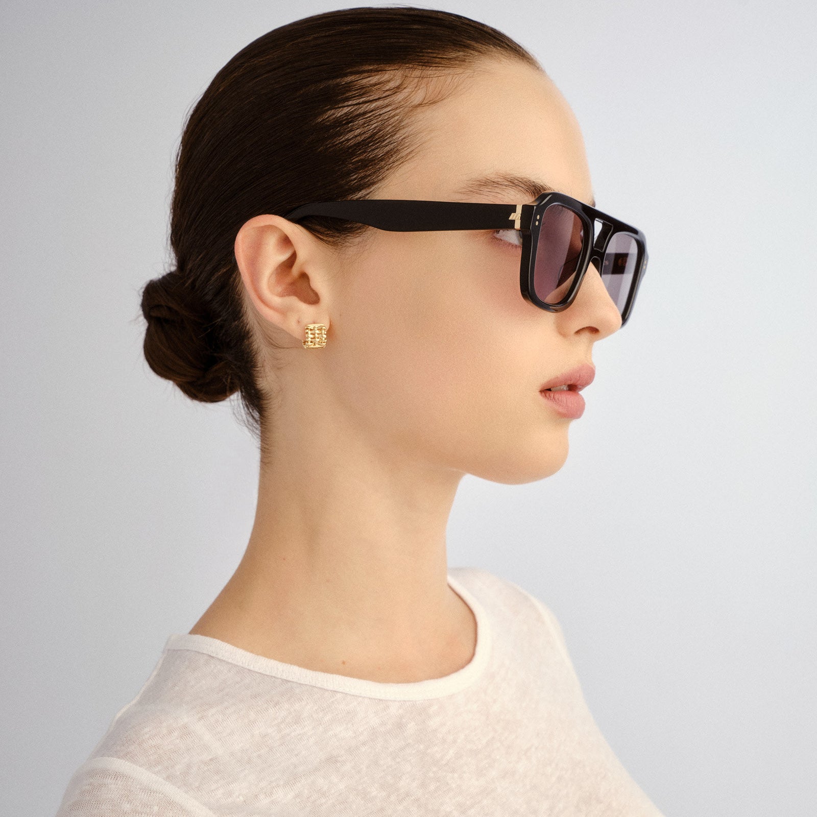 Subtext Black Uni-Sex Aviator Sunglasses | Le Specs
