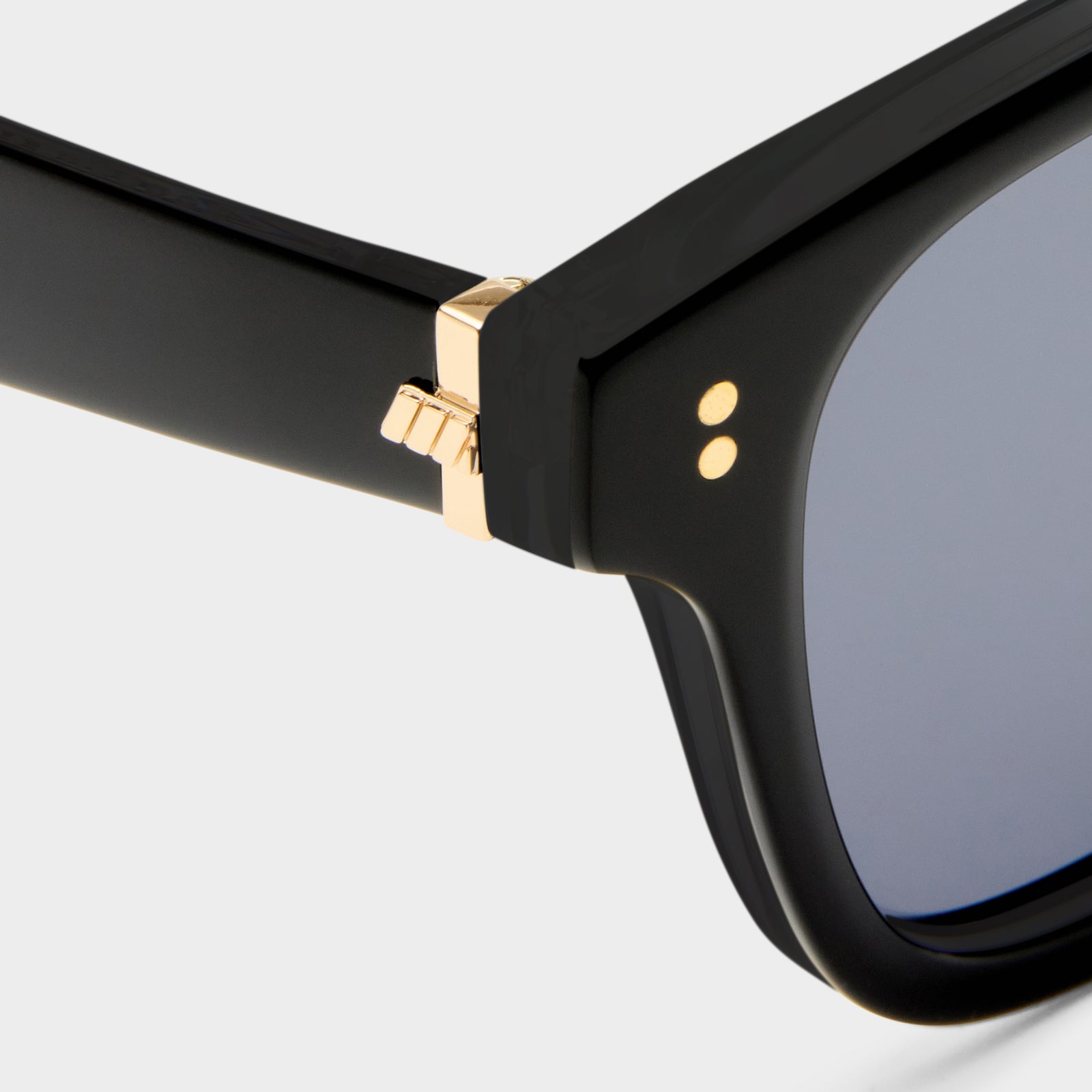 Torrent Black Uni-Sex Square Sunglasses | Le Specs