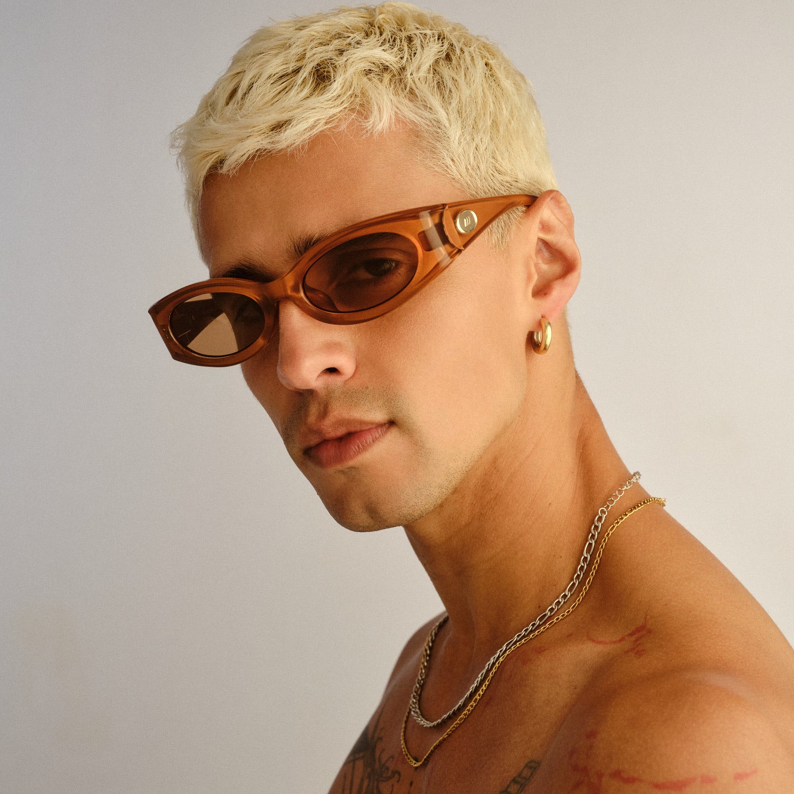 Glaciem Pearl Sandstone Uni-Sex Wrap Sunglasses | Le Specs