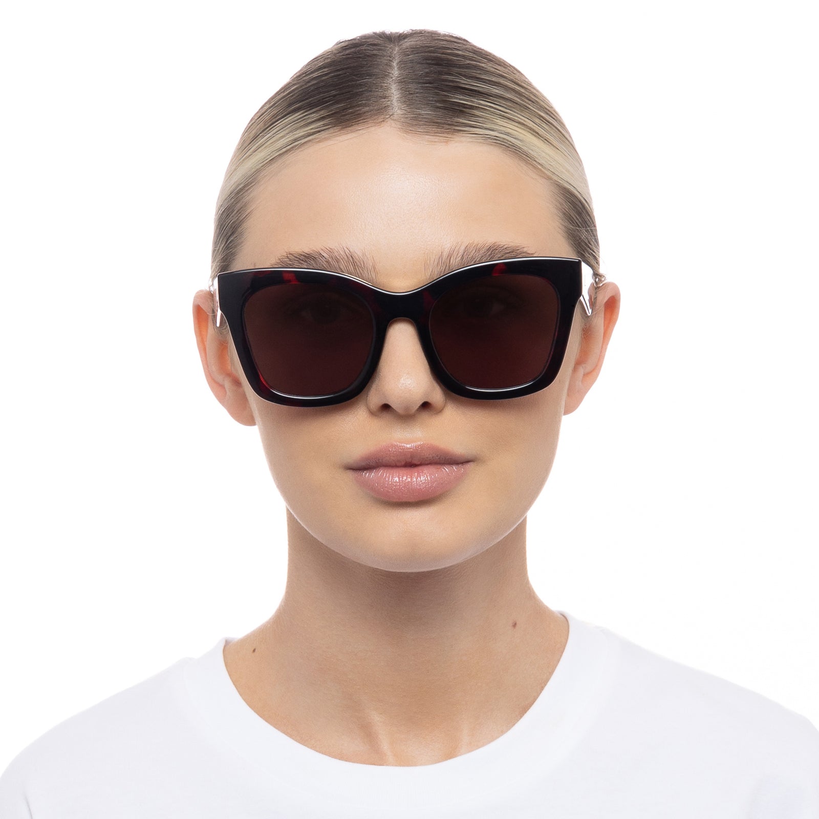Showstopper Cherry Tort Female Cat-Eye Sunglasses | Le Specs