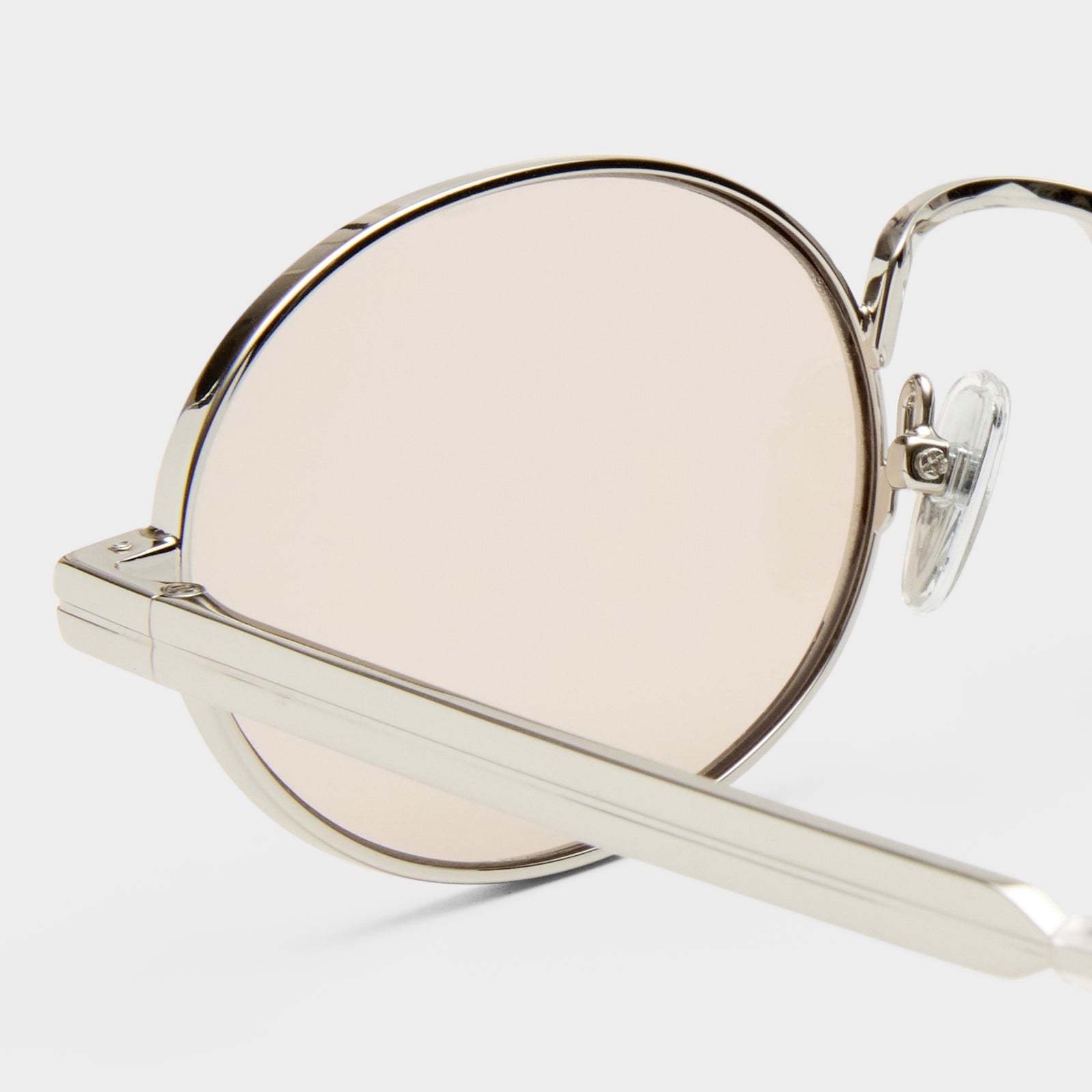Side Bar Silver Uni-Sex Round Sunglasses | Le Specs