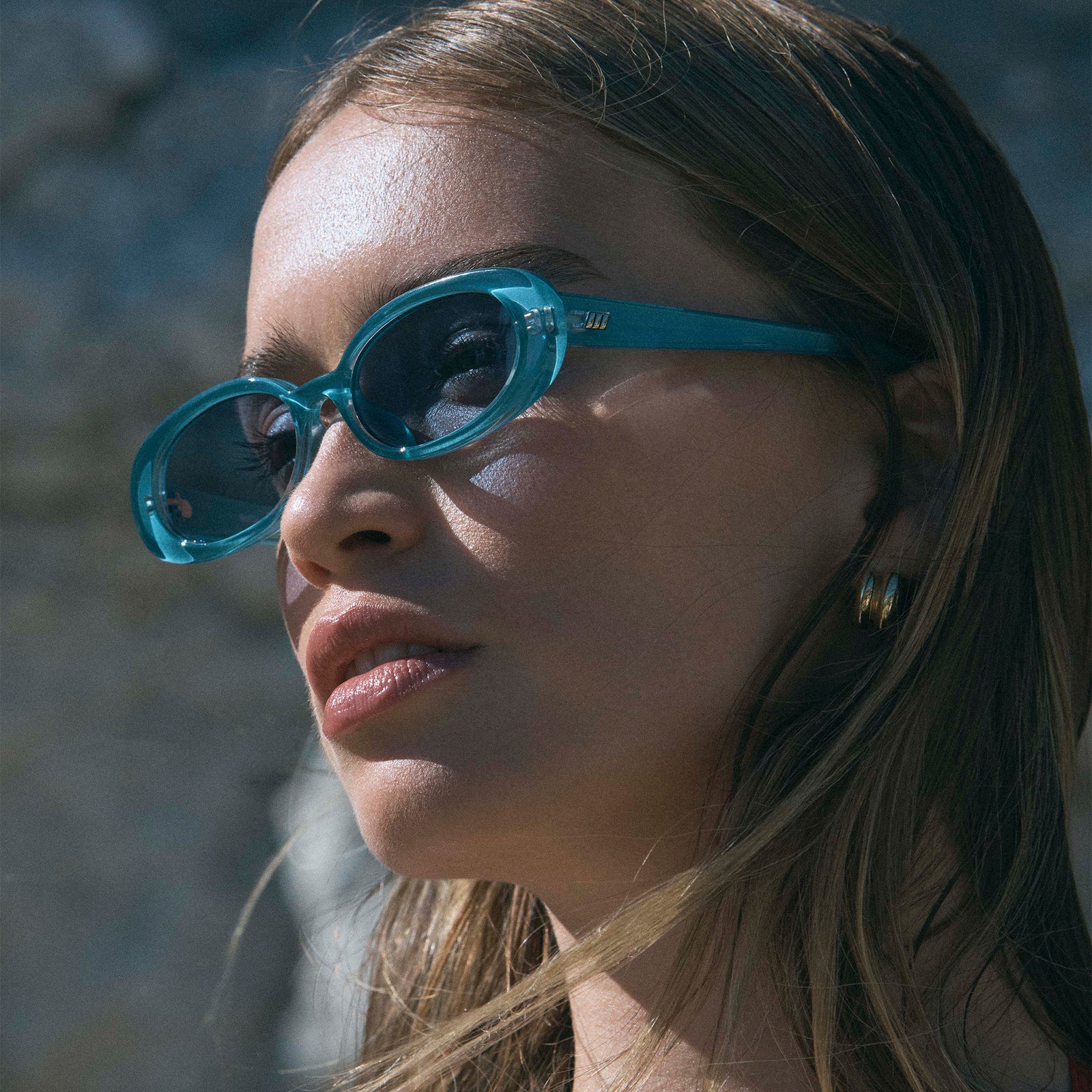 Outta Love + Blue Pearl Female Oval Sunglasses | Le Specs