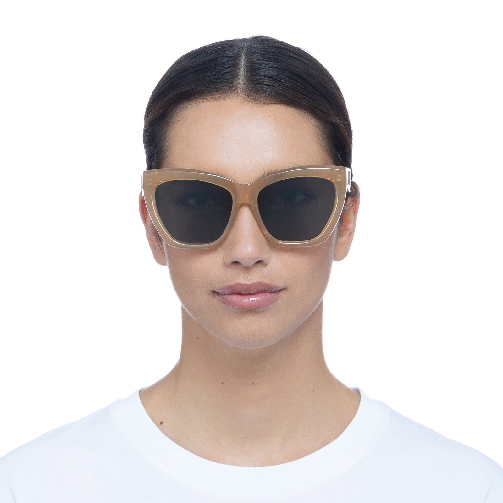 Vamos Caramel Female Cat-Eye Sunglasses | Le Specs