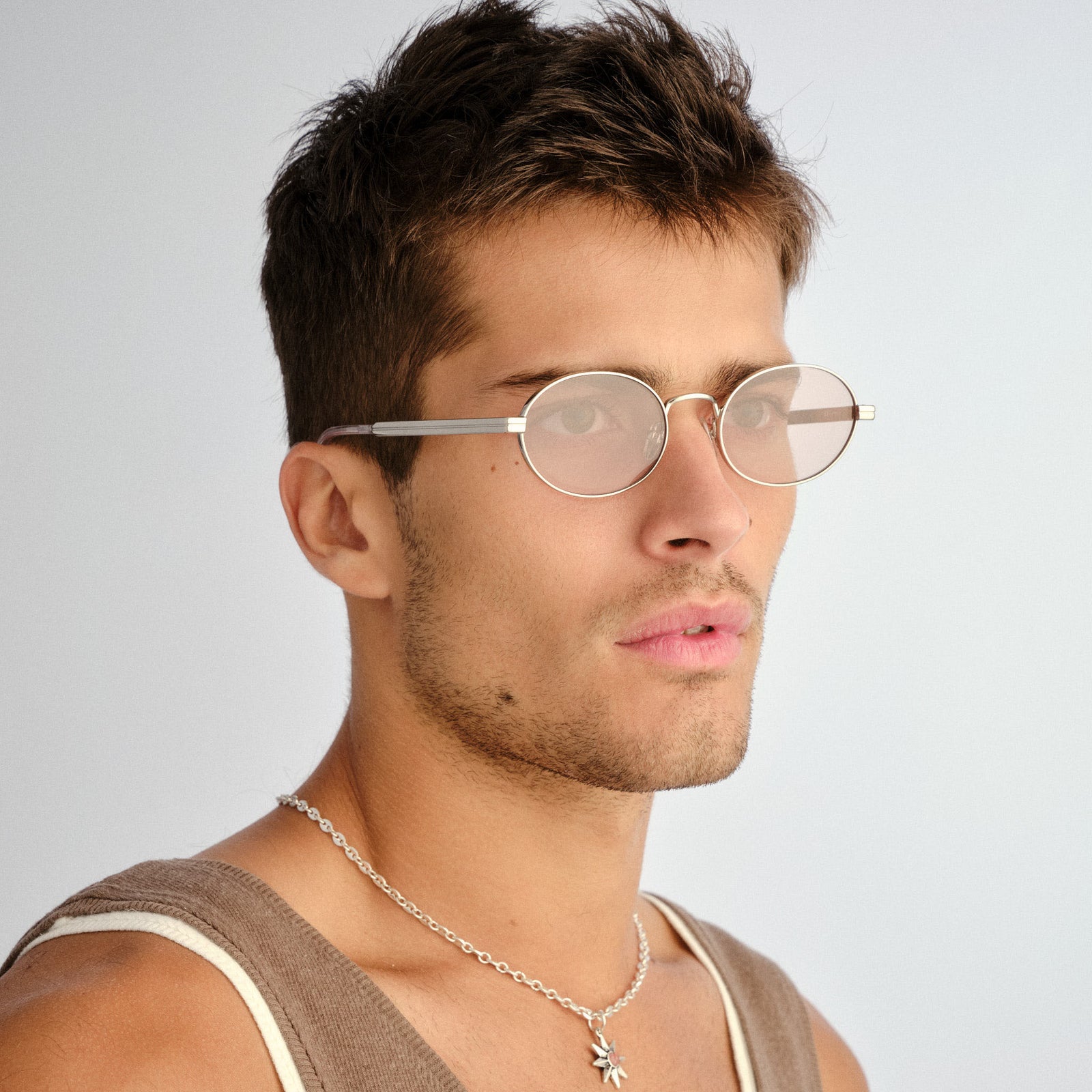 Side Bar Silver Uni-Sex Round Sunglasses | Le Specs