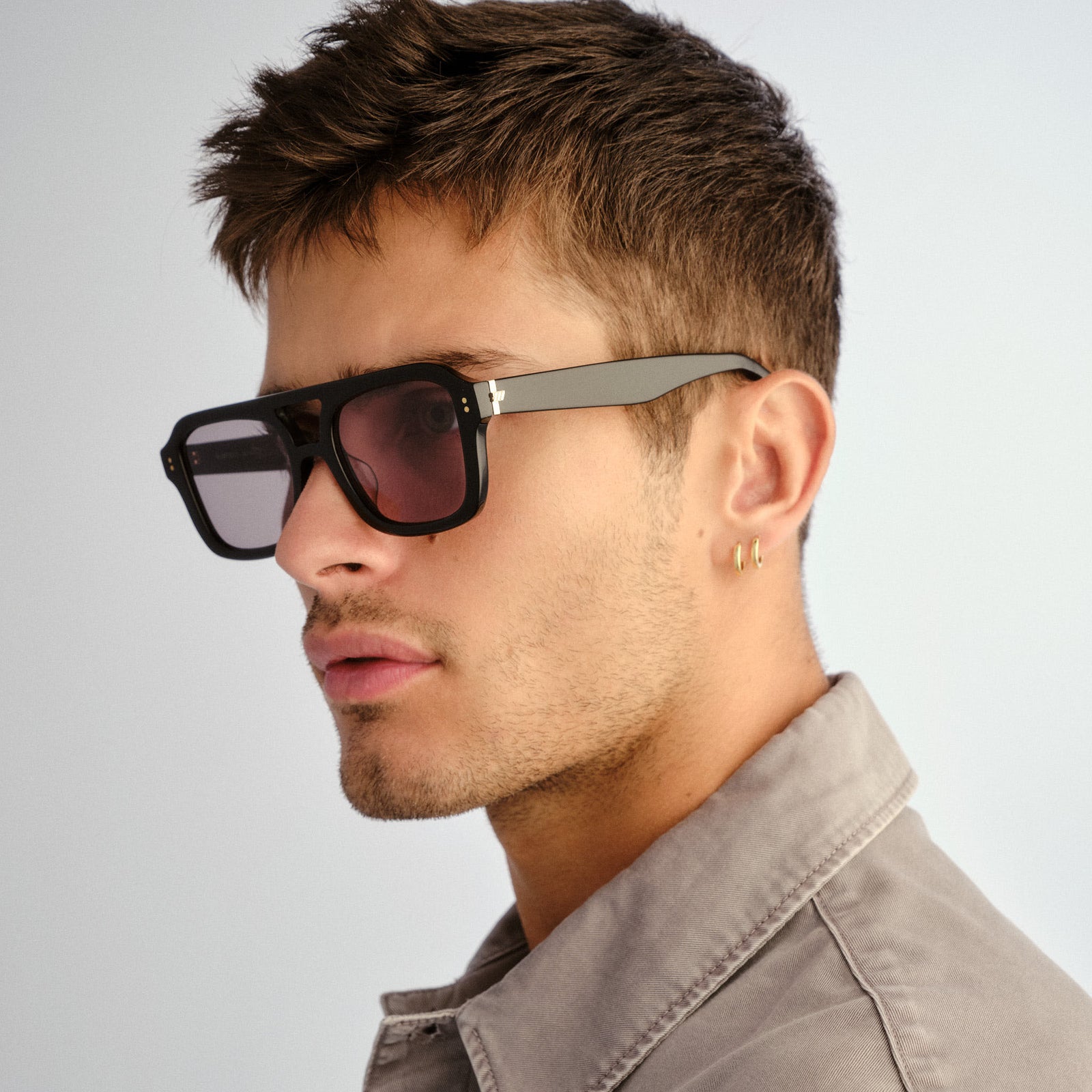 Subtext Black Uni-Sex Aviator Sunglasses | Le Specs