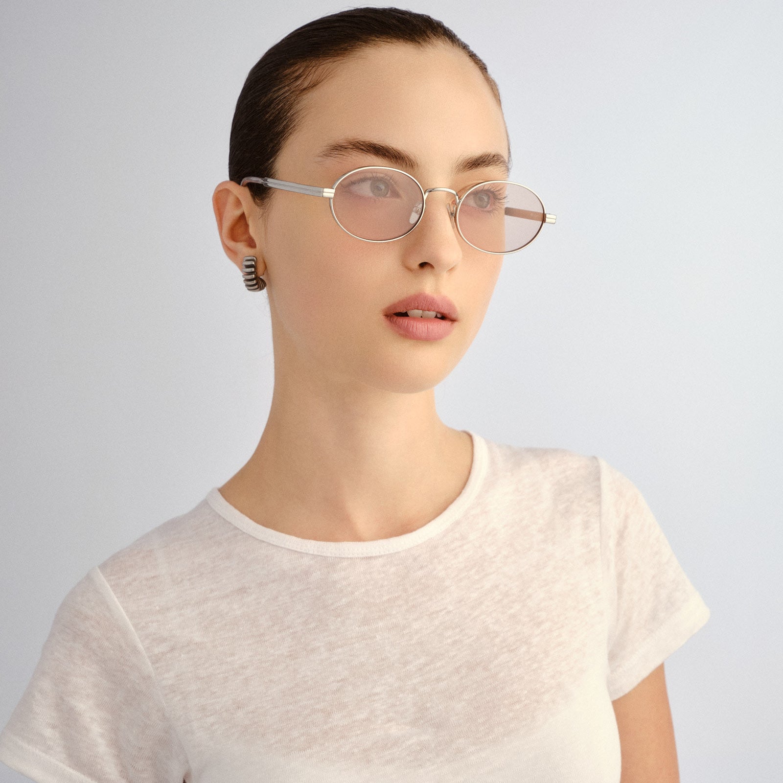 Side Bar Silver Uni-Sex Round Sunglasses | Le Specs
