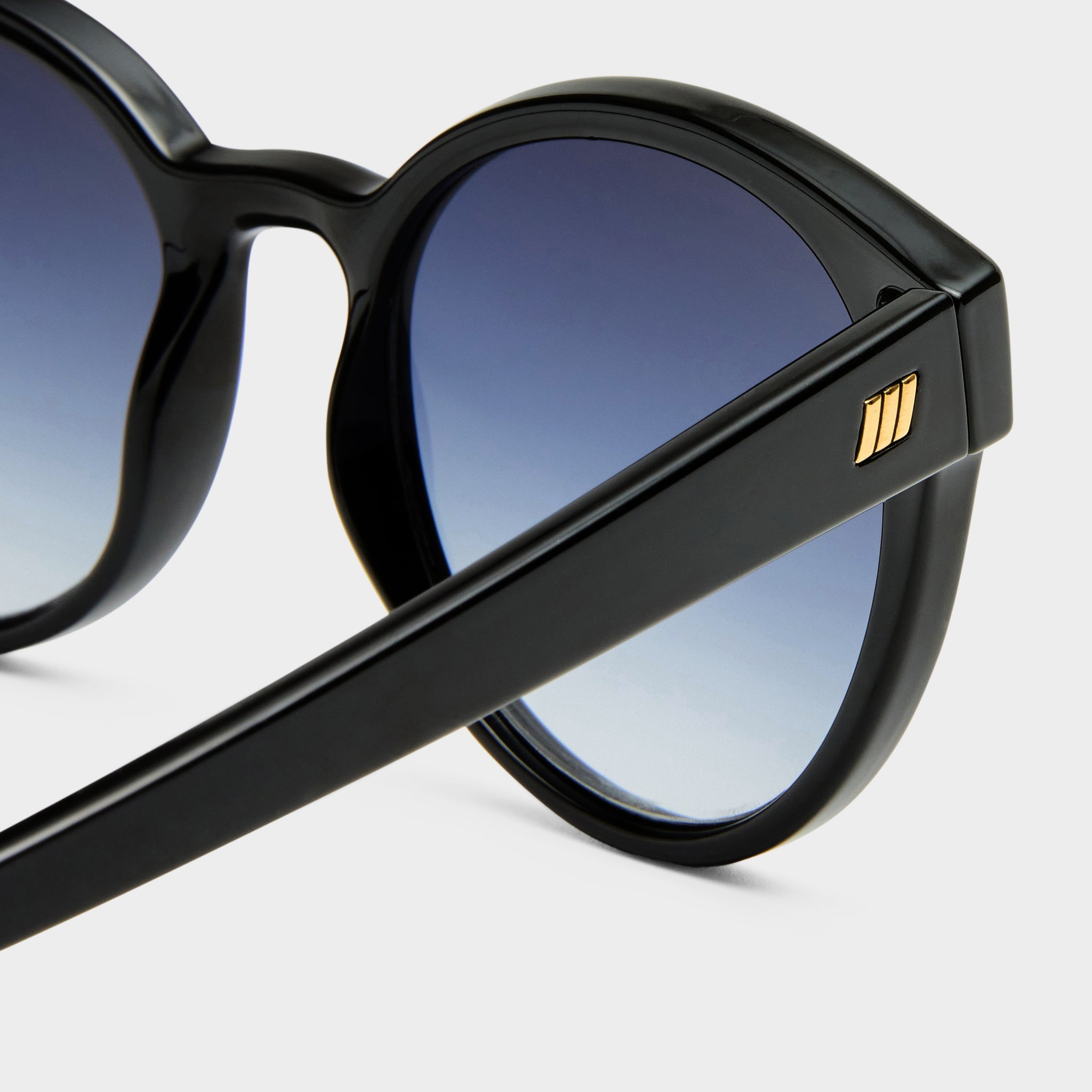 Paramount Sunglasses in Black