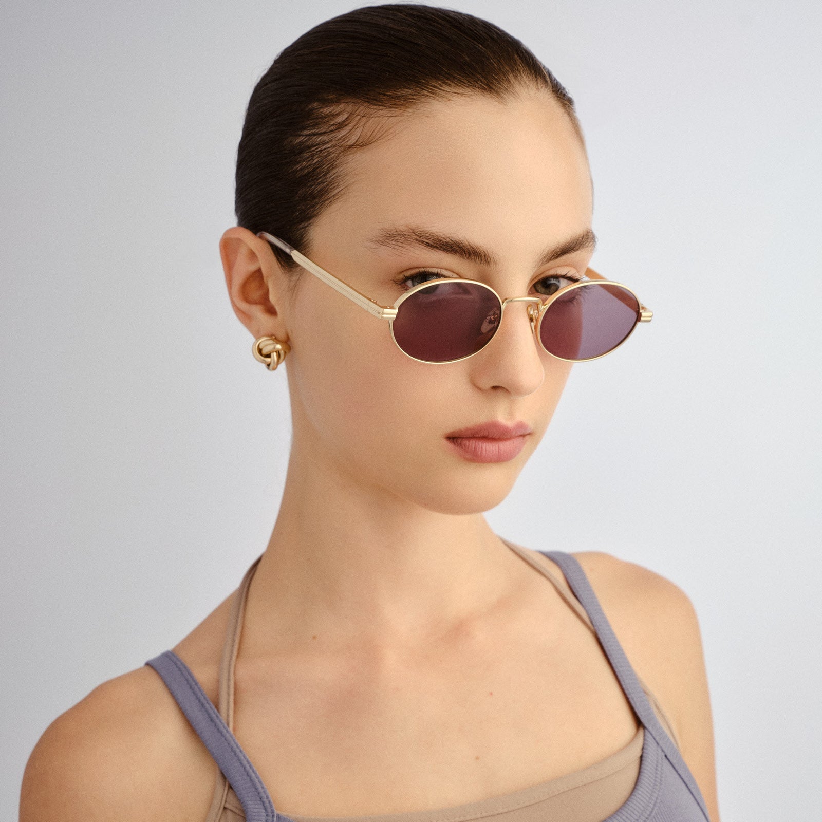 Side Bar Gold Uni-Sex Round Sunglasses | Le Specs