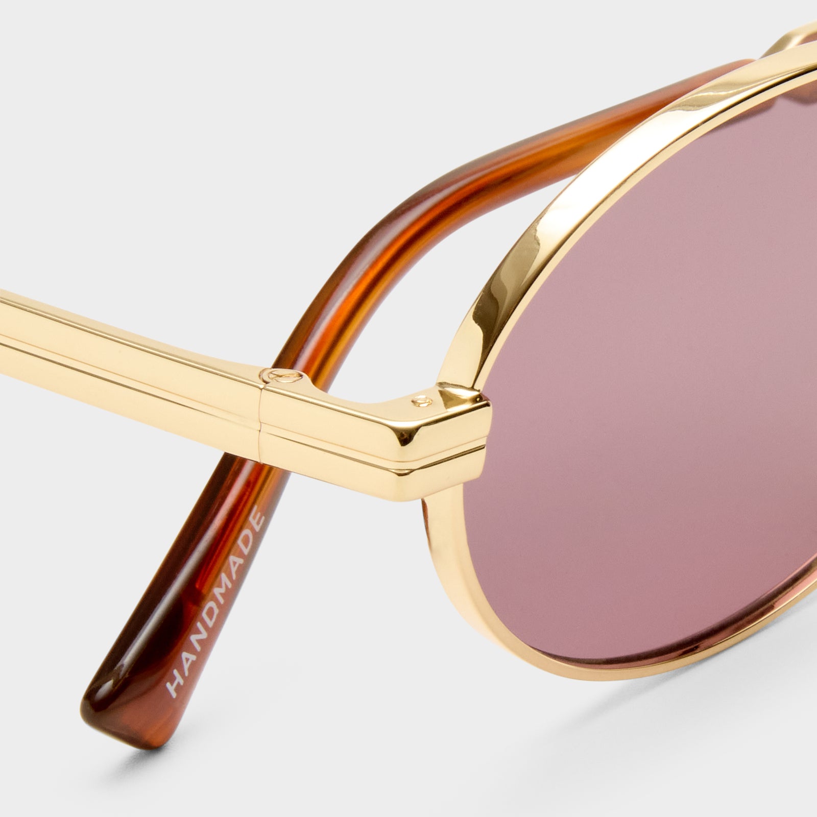 Side Bar Gold Uni-Sex Round Sunglasses | Le Specs