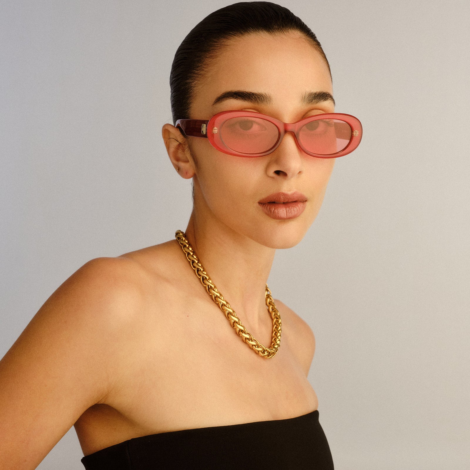 Hey Ya + Scarlett Pearl Female Oval Sunglasses | Le Specs