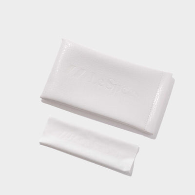 CASE & CLOTH | WHITE