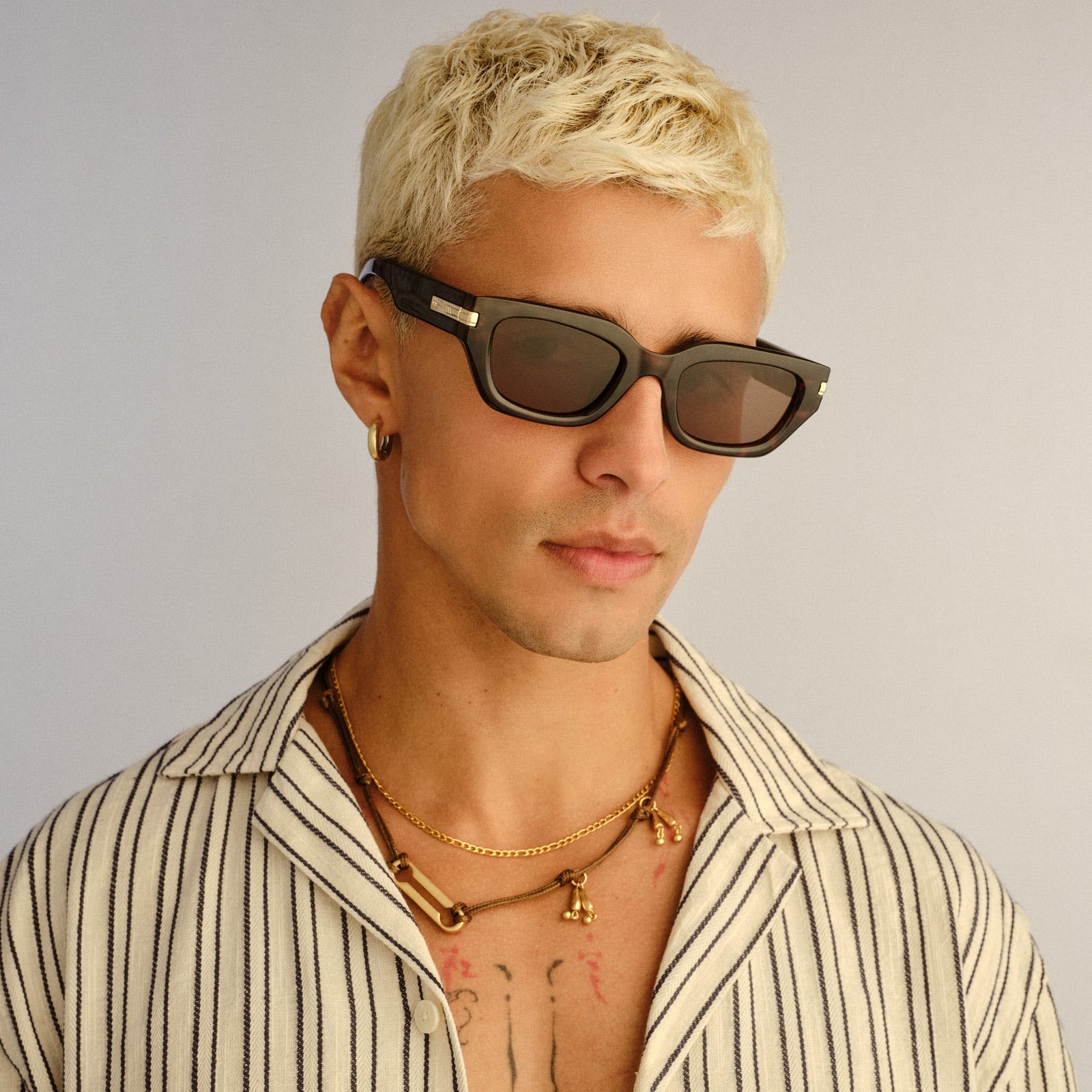 Cubito + Tort Uni-Sex D-Frame Sunglasses | Le Specs