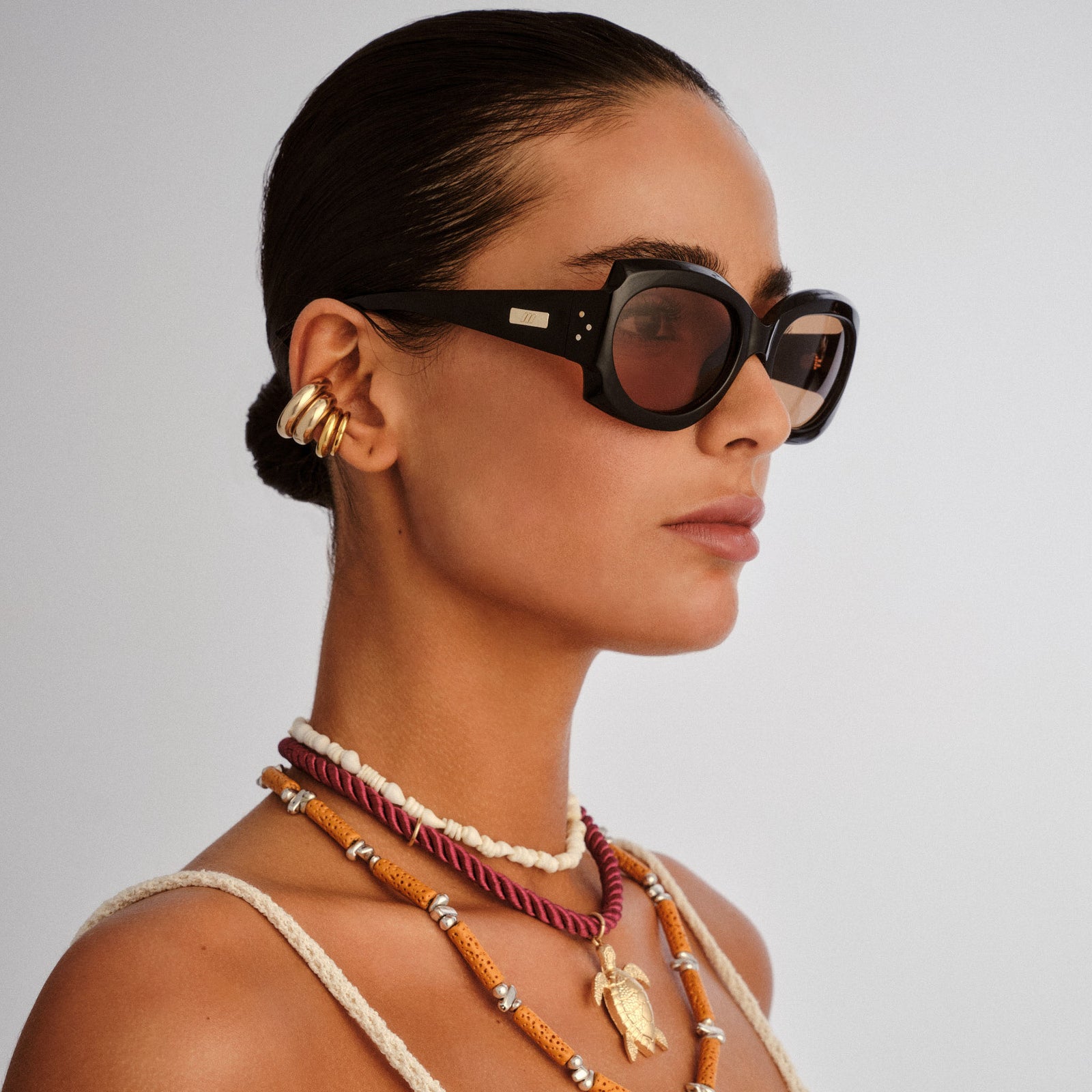 Loveliness Black Female Square Sunglasses | Le Specs