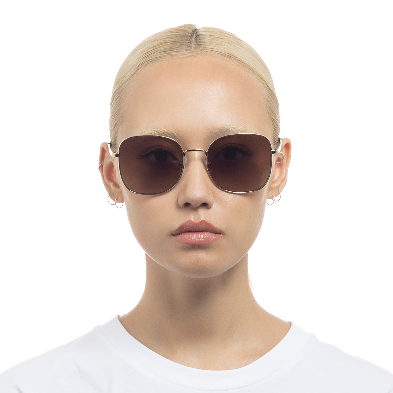 Metamorphosis Gold Female Round Sunglasses | Le Specs