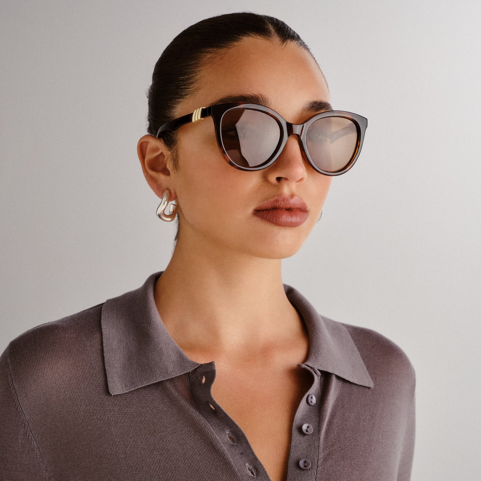 The Muse Tort Female Round Sunglasses | Le Specs