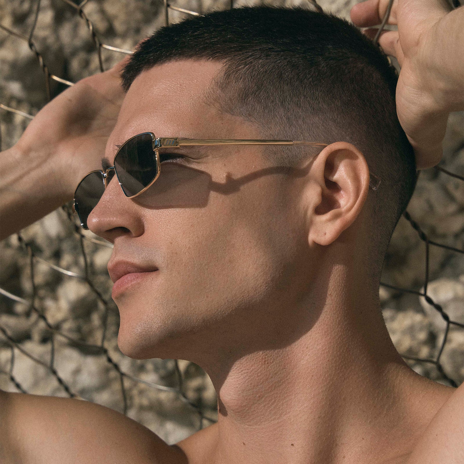 Bizarro Bright Gold Clear Uni-Sex Rectangle Sunglasses | Le Specs