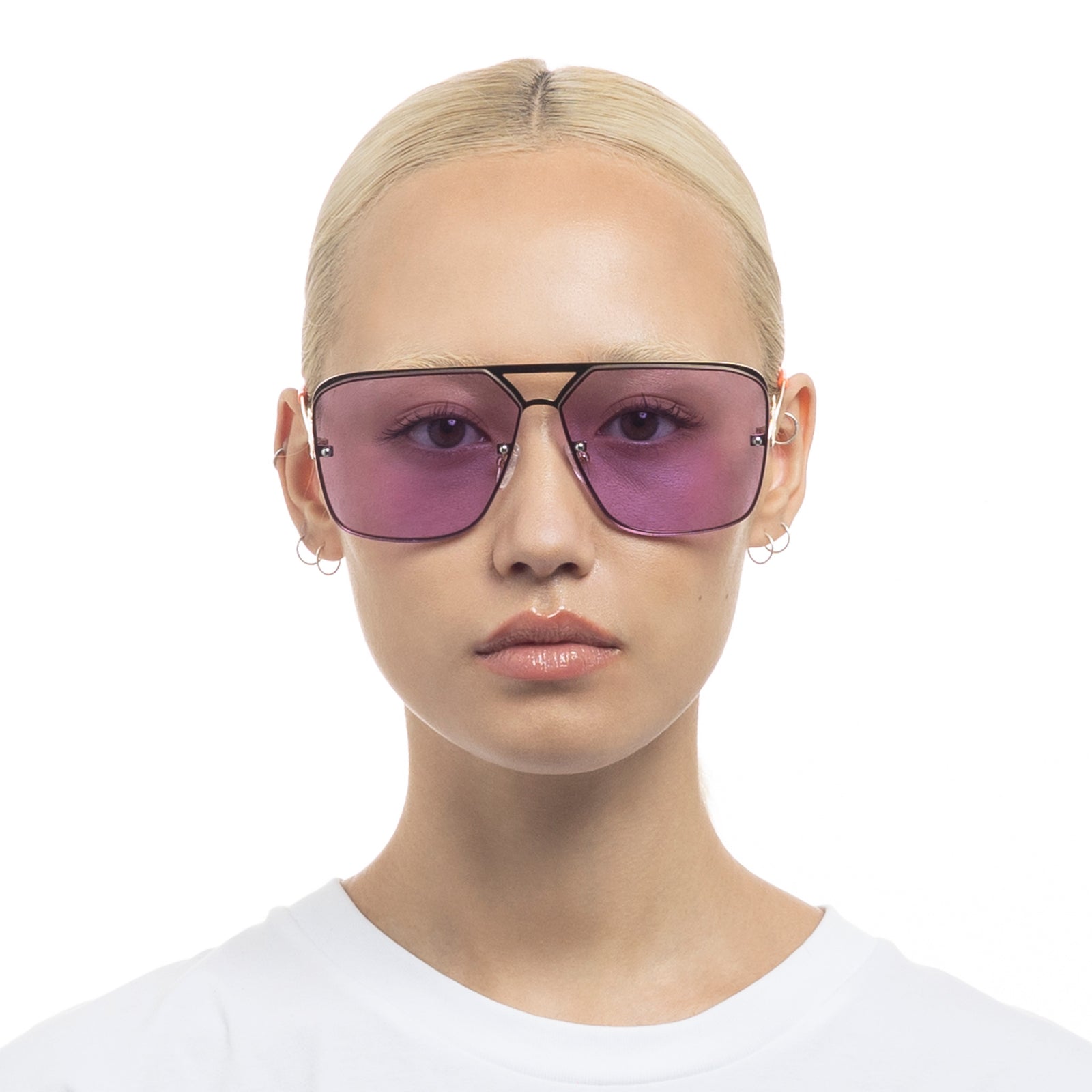 Metazoic Bright Gold Female D-Frame Sunglasses | Le Specs