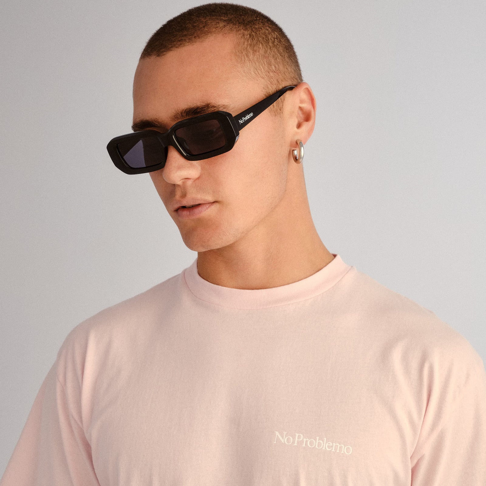 Blackpool Black Uni-Sex Rectangle Sunglasses | Le Specs