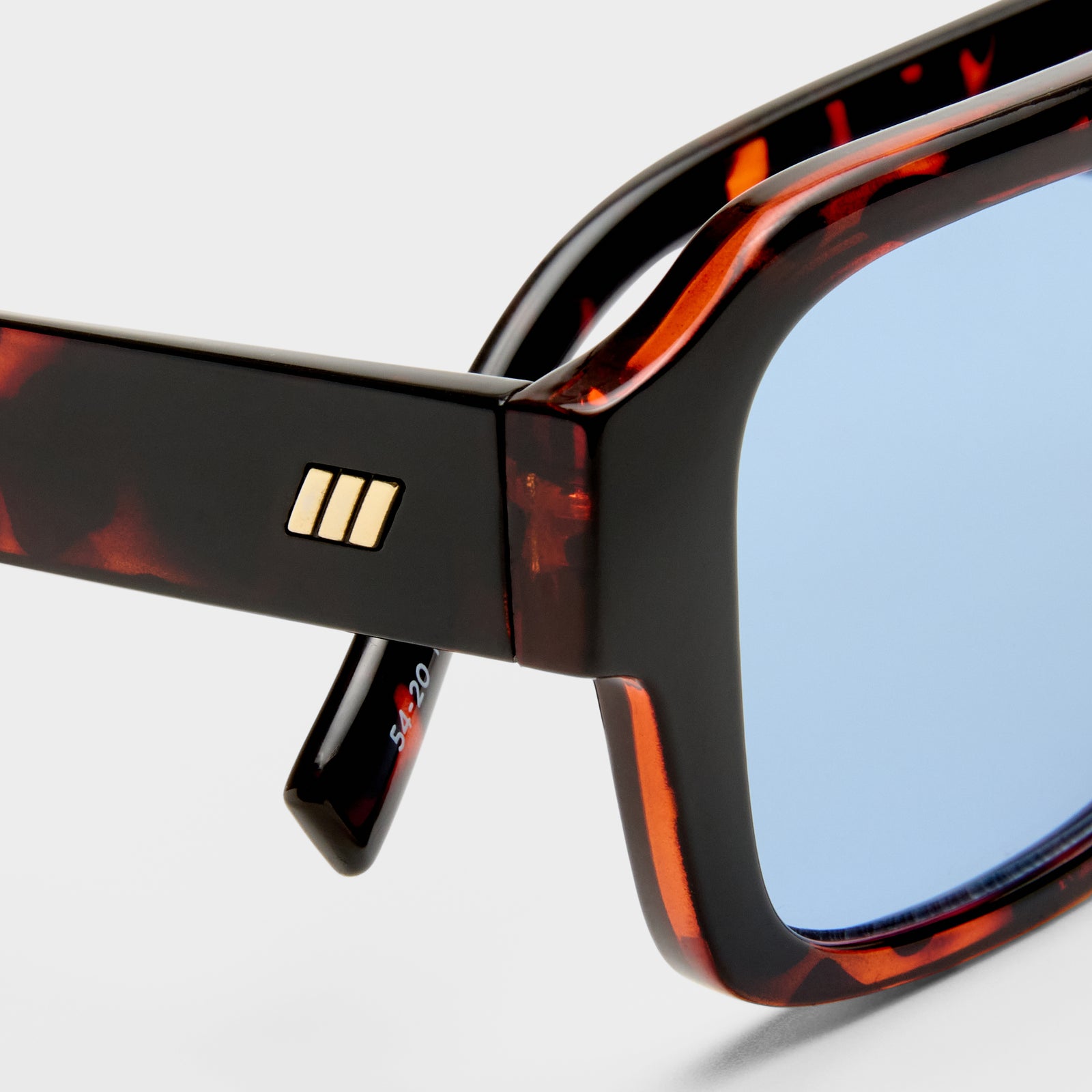 Subzero + Tort Uni-Sex Aviator Sunglasses | Le Specs