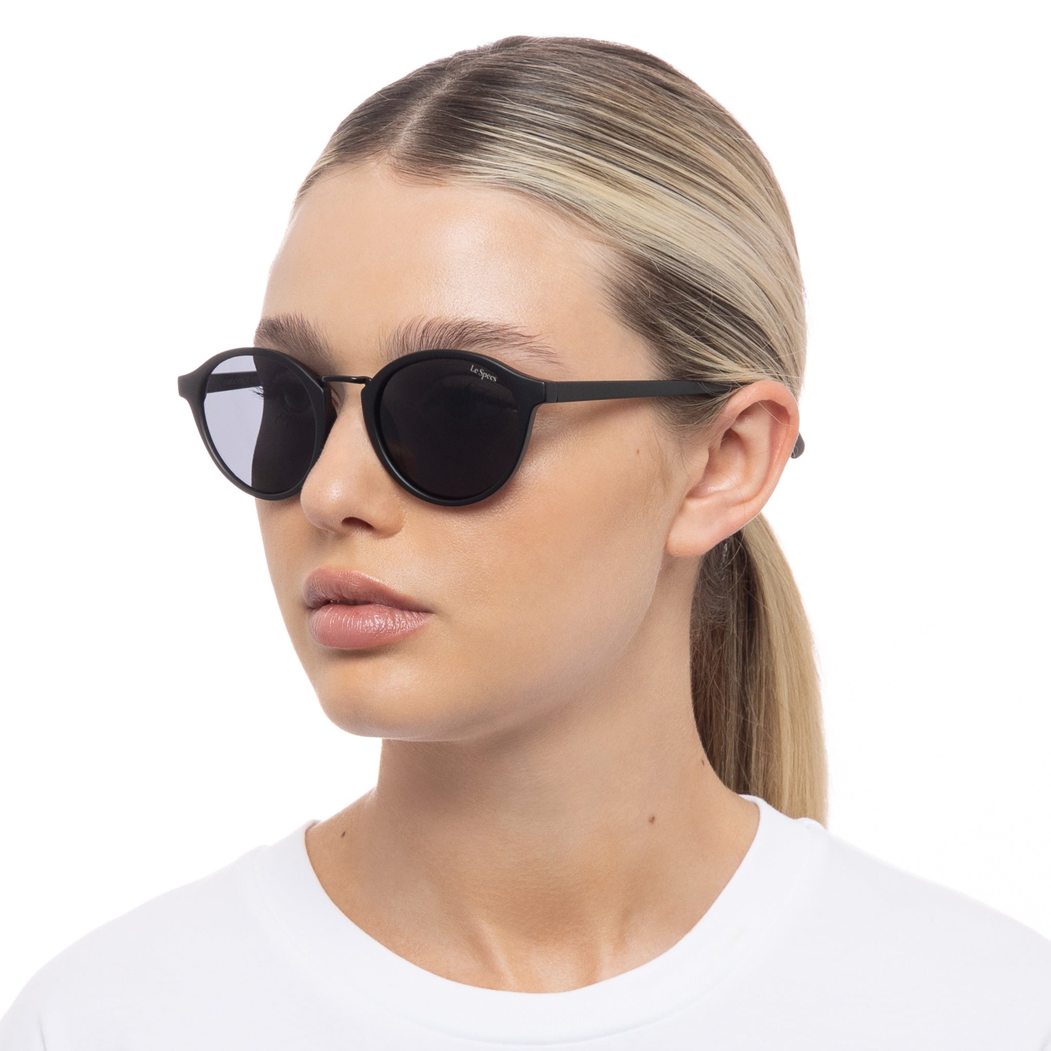 Paradox Matte Black Uni-sex Round Sunglasses | Le Specs